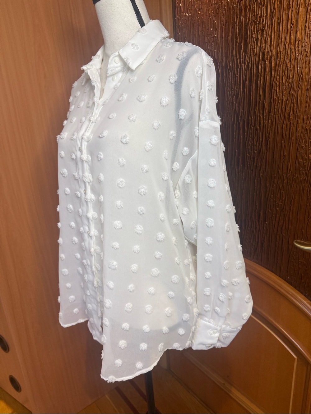 Zara White Textured Dot Button-Up Blouse - Picture 4 of 16
